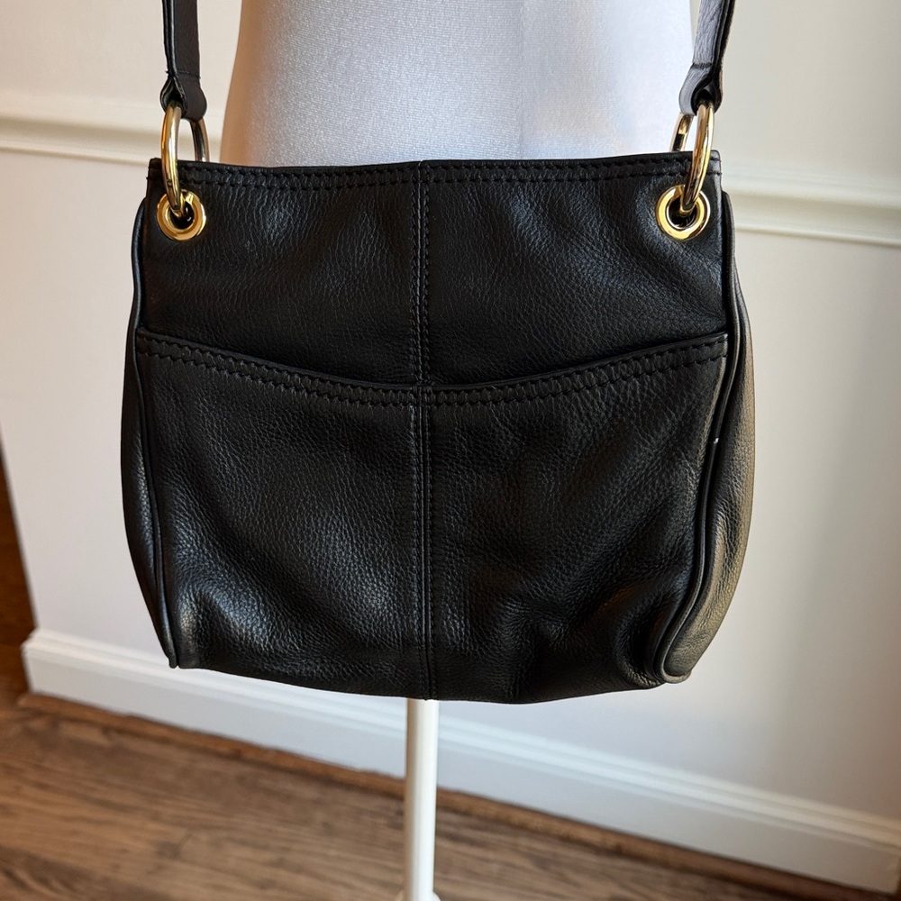Michael Kors Black Bedford Pebbled Leather Shoulder Bag Gold Zippers Buckle EUC - Picture 4 of 6
